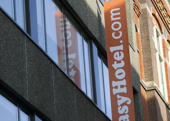 Easyhotel Centre South מלון 2*