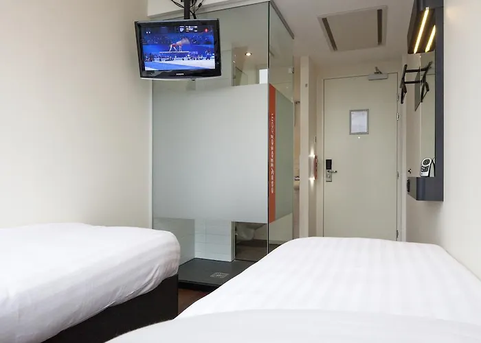 Easyhotel Centre South מלון 2*