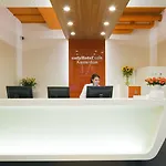 Hotel Easyhotel Centre South 2*