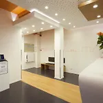 Easyhotel Centre South 2*