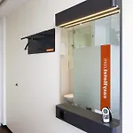 Easyhotel Centre South 2*