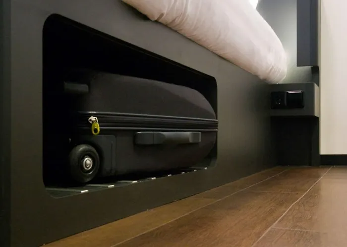 Easyhotel Centre South ホテル アムステルダム