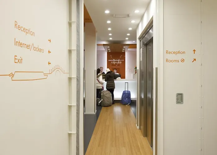 ホテル Easyhotel Centre South アムステルダム