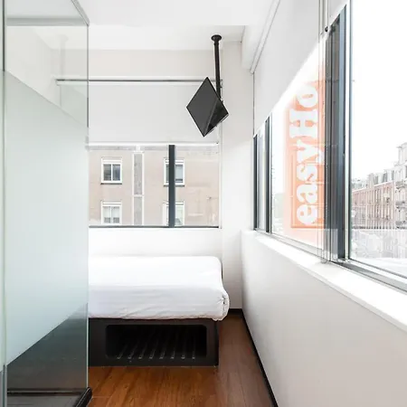 Hotel Easyhotel Centre South