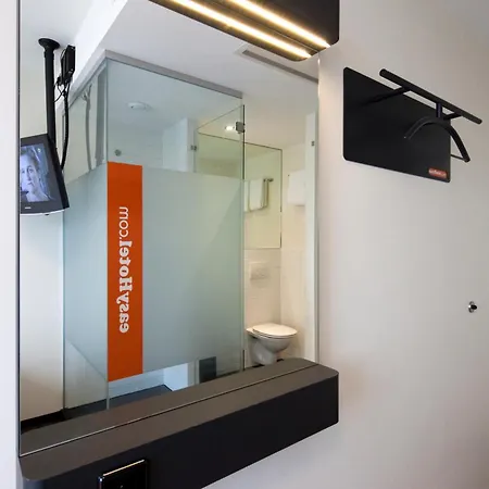 Hotel Easyhotel Centre South 2*