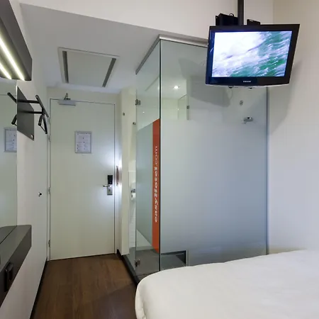 Hotel Easyhotel Centre South 2*