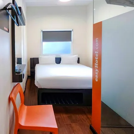 Easyhotel Centre South Hotel
