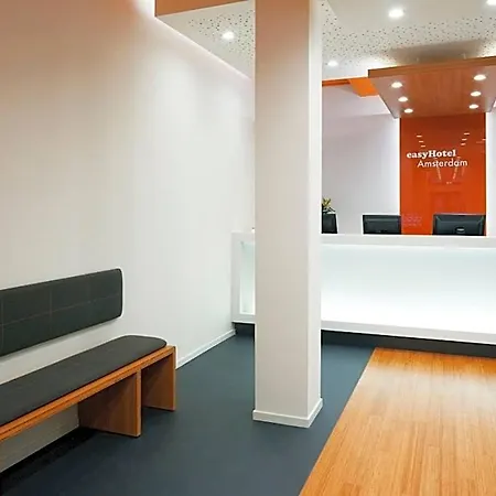Easyhotel Centre South 2* אמסטרדם