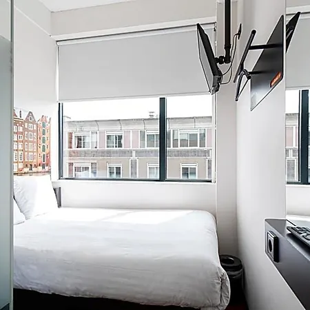 Easyhotel Centre South מלון 2*