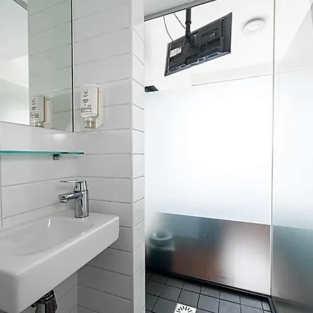Easyhotel Centre South מלון 2*