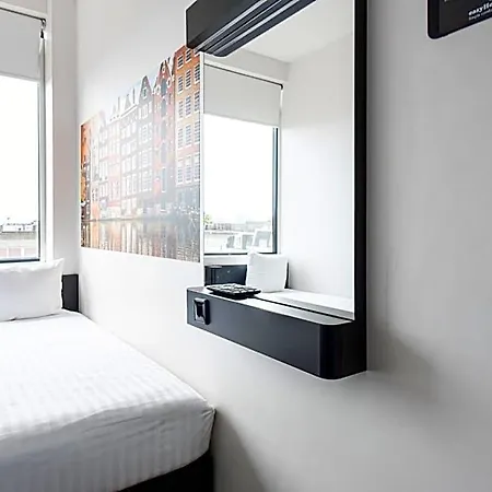 Easyhotel Centre South 2* אמסטרדם