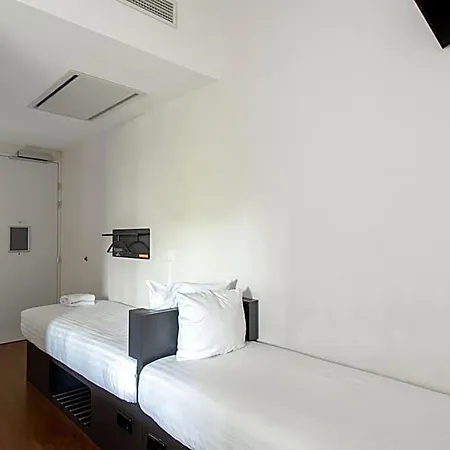 Easyhotel Centre South 2* אמסטרדם