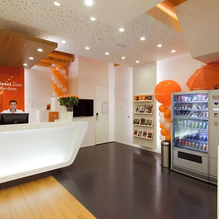 Easyhotel Centre South מלון אמסטרדם