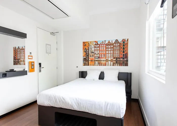 Easyhotel Centre South