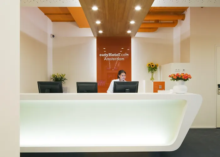 Hotel Easyhotel Centre South 2*