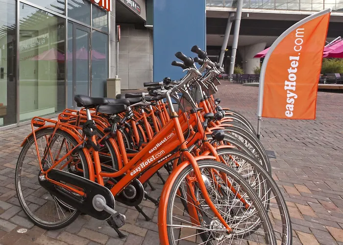 Hotel Easyhotel Centre South 2*