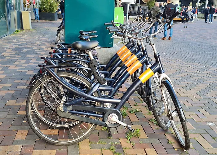 Easyhotel Centre South 2*