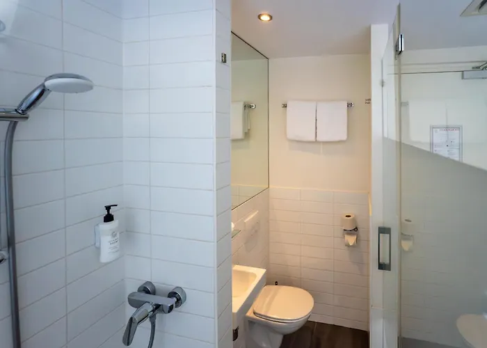 Easyhotel Centre South