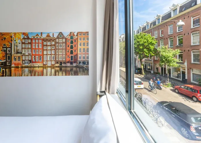 Hotel Easyhotel Centre South 2*