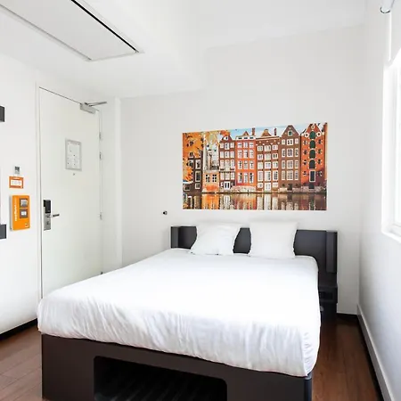 Easyhotel Centre South