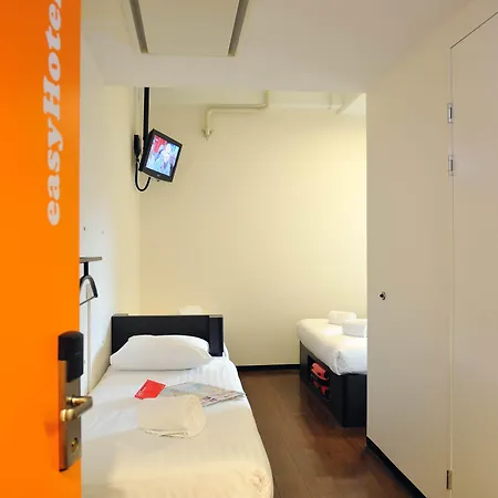 Easyhotel Centre South Hotel