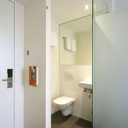 Easyhotel Centre South Hotel 2*