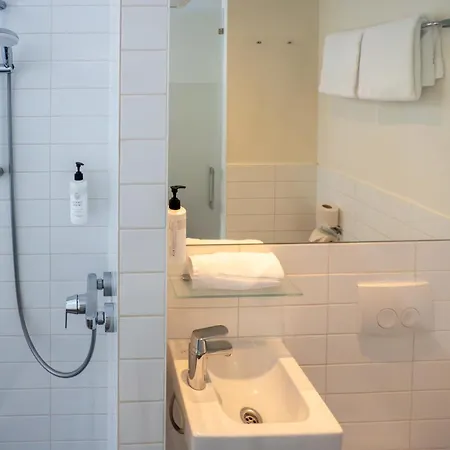 Easyhotel Centre South 2* Amsterdam