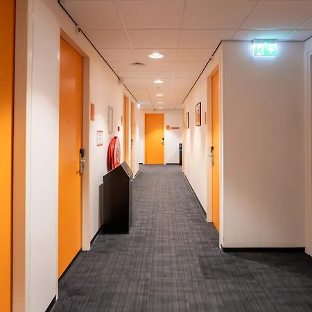 Easyhotel Centre South Hotel 2*