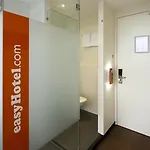 Easyhotel Centre South 2*