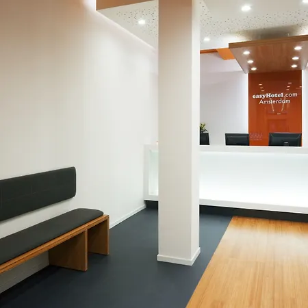 Easyhotel Centre South