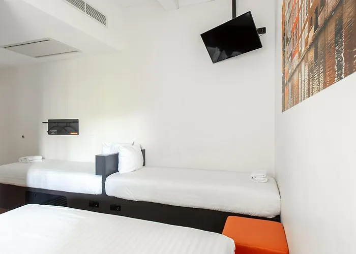 Easyhotel Centre South 2* Ámsterdam