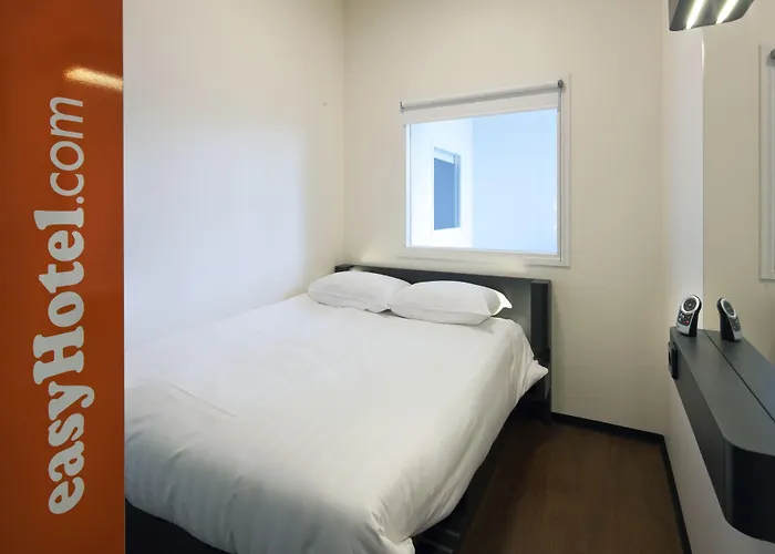 Easyhotel Centre South Hotel